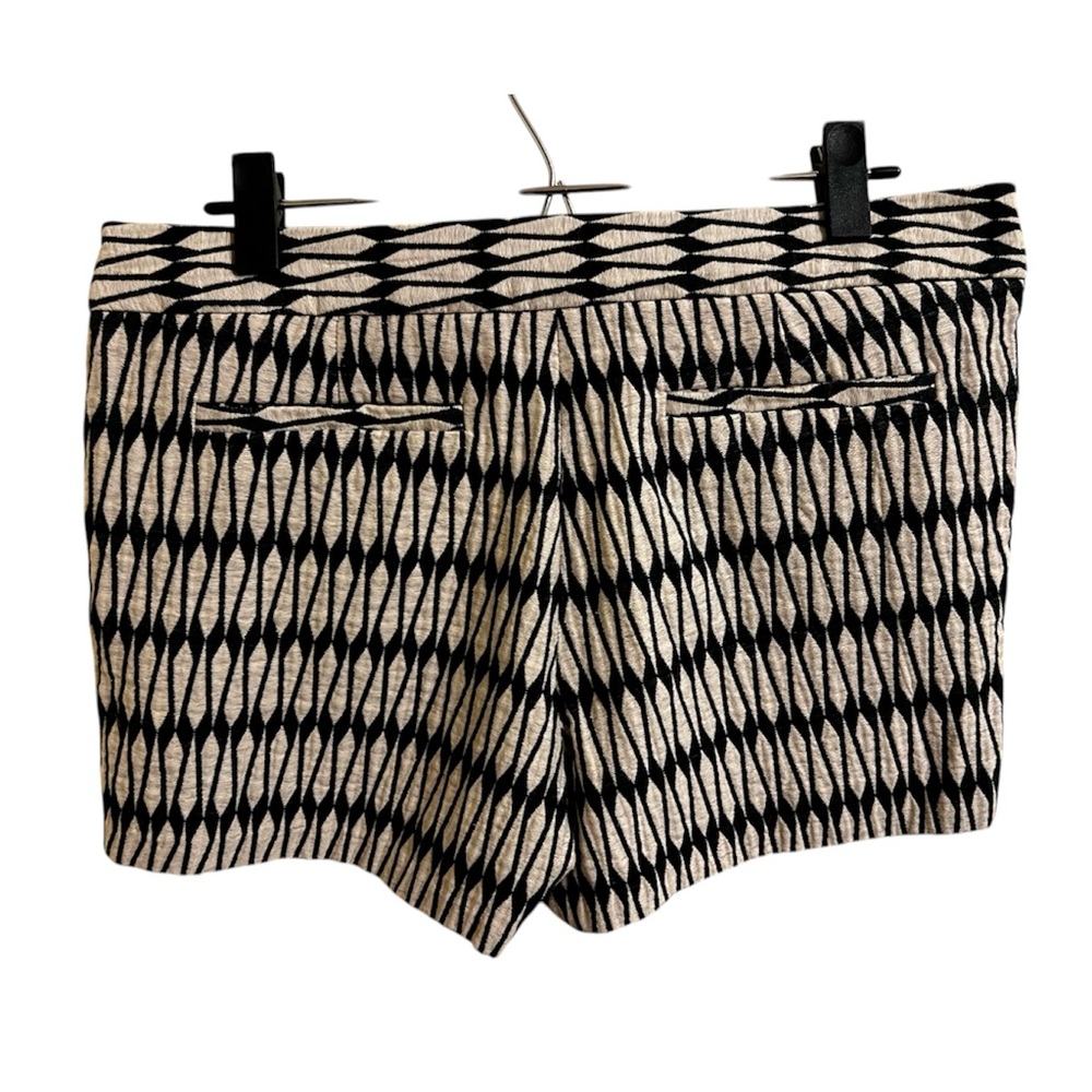 Joe Fresh Black and White Geometric Pattern Shorts Structured Fit Size 8 - Picture 2 of 11